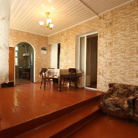 Guesthouse "Ashot Shalunts" Горис Экстерьер фото