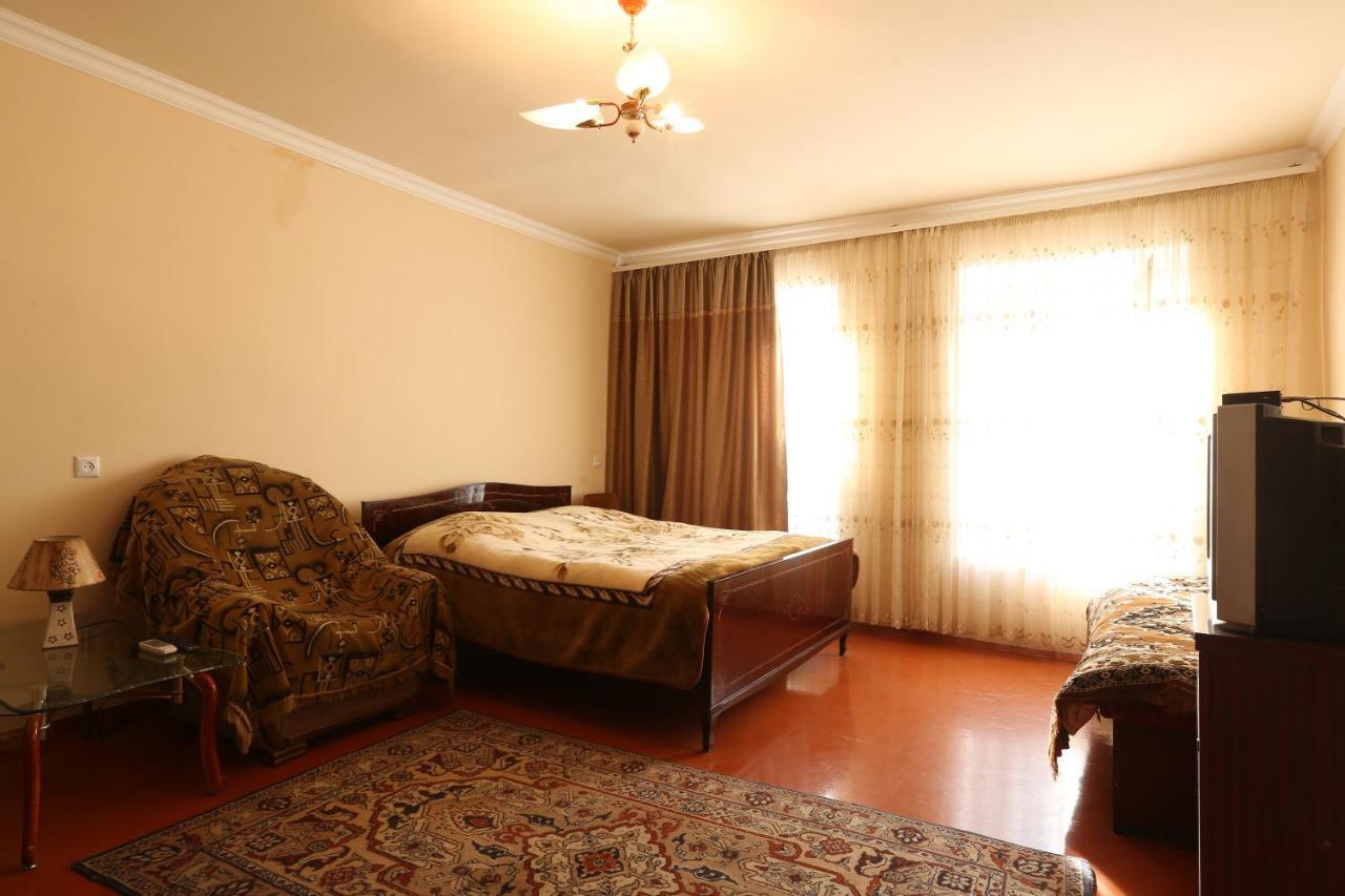 Guesthouse "Ashot Shalunts" Горис Экстерьер фото