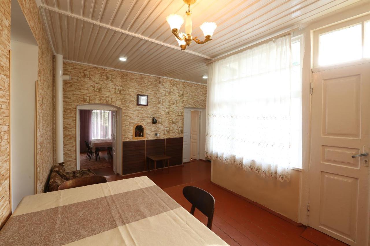 Guesthouse "Ashot Shalunts" Горис Экстерьер фото